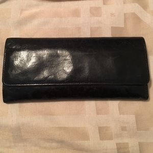 HOBO Sadie Wallet in Black