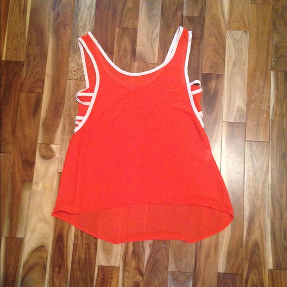 Orange tank - Picture 3 of 3
