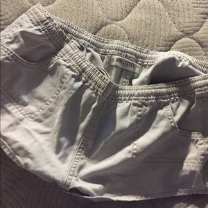 Khaki shorts (hollister)