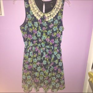 Floral Forever 21 Peter Pan Dress