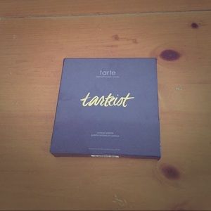 Tarteist contour and Lorac pro original palette