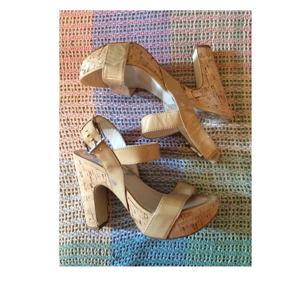 Heeled Cork Leather Sandal MK