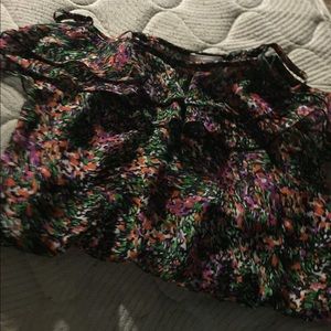 Cute flowy shirt