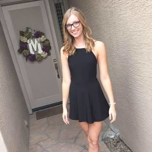 Meet your Posher, Karina