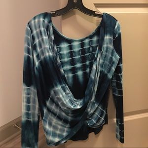 Lulus open back shirt