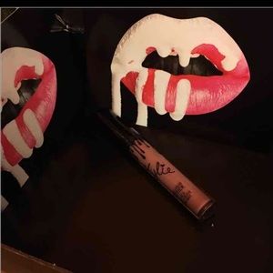 Kylie cosmetics Candy K MAkE A OFFER