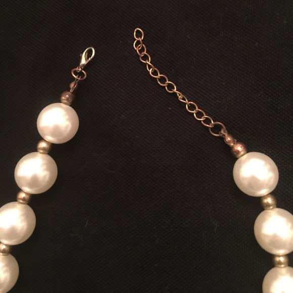 Handmade Women's Pearl Necklace with Rhinestones - Picture 3 of 4