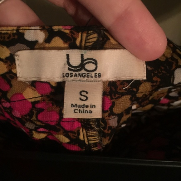 Clothes - Picture 3 of 3