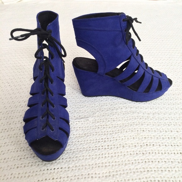 Blue suede platforms - Picture 3 of 4