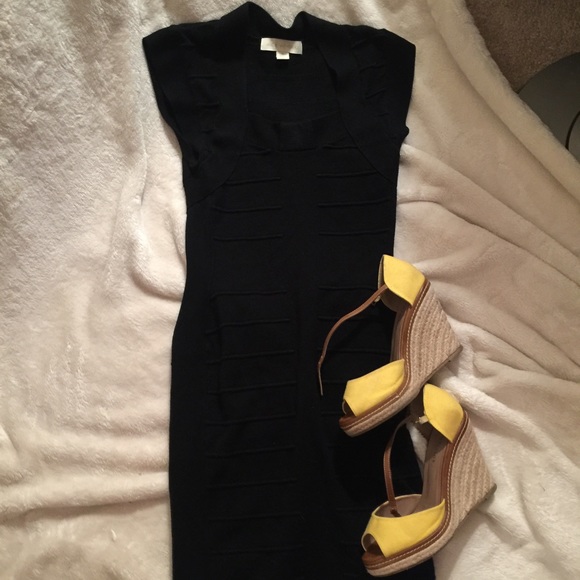 Beautiful LBD! - Picture 2 of 3