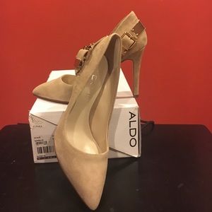 A suede bone color high heel by aldo