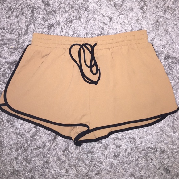 Nude/camel loose shorts