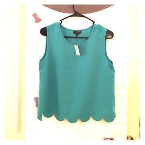 The Limited SP sleeveless top NWT