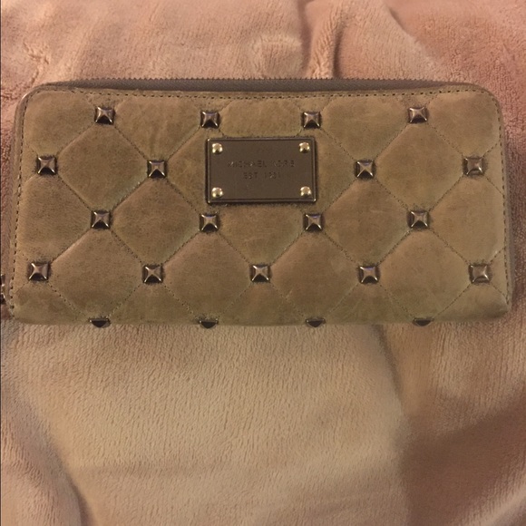 Michael kors wallet - Picture 1 of 1