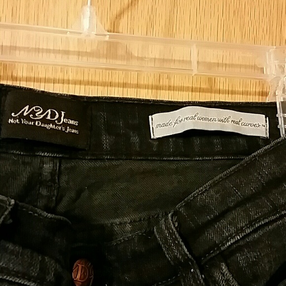 Jeans - Picture 2 of 3