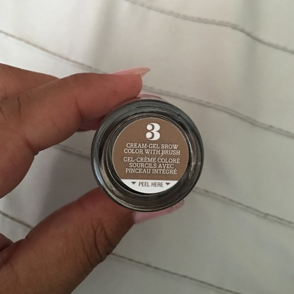 Benefit kabrow - Picture 2 of 2