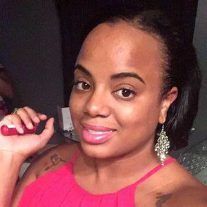 Meet your Posher, Yolanda