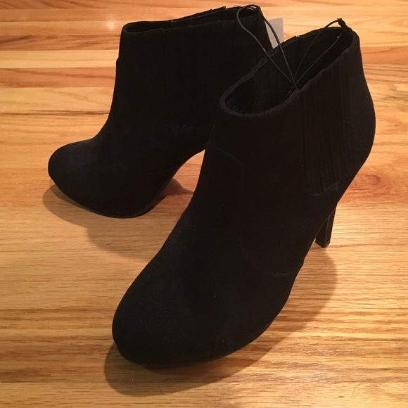 Black Booties - Picture 4 of 4