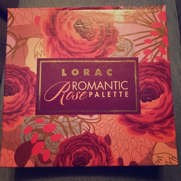 Lorac Romantic Rose Palette