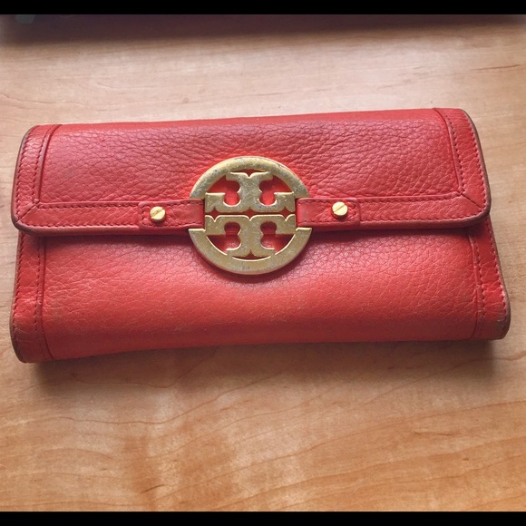 tory burch checkbook wallet