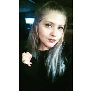 Meet your Posher, Casey