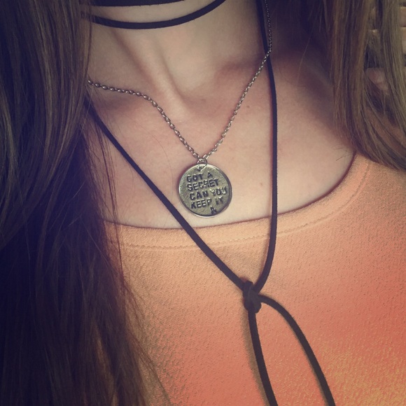 Pretty Little Liars Necklace -A 💋