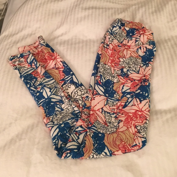 LuLaRoe OS floral leggings