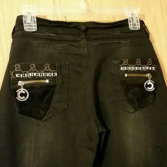 Jean - Picture 3 of 3