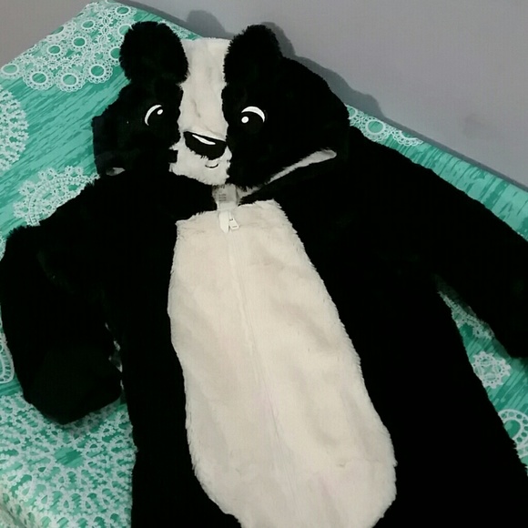 H&M Infants skunk costume