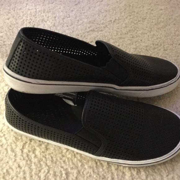 Black Slip On Vans
