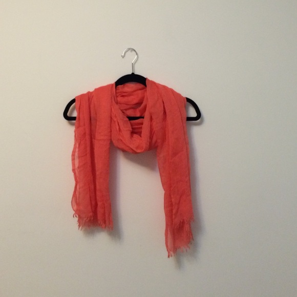 Coral scarf