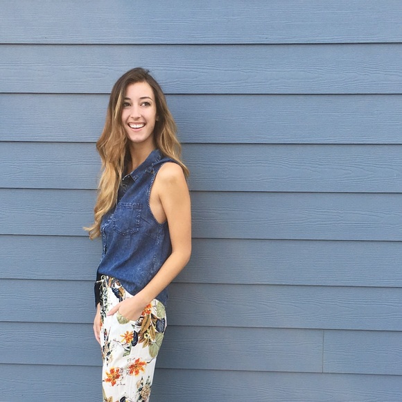 chambray cut out top - Picture 2 of 4