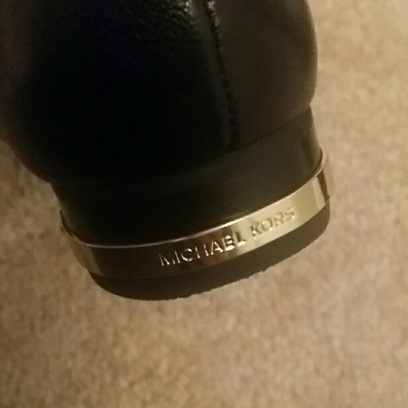 ((SOLD))Michael kors Ailee boots - Picture 3 of 4