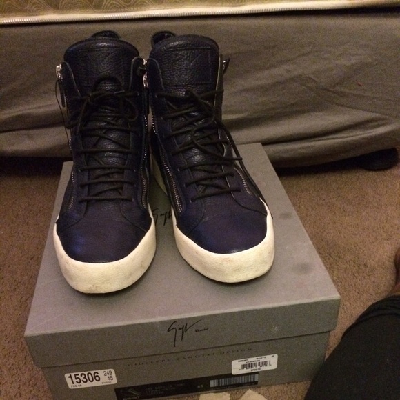 Giuseppe size 45 - Picture 1 of 4