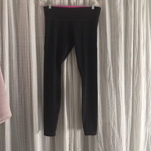 Lululemon reversible wunder under leggings!