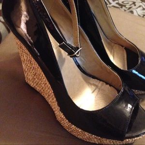 REDUCED!!!! Just Fab wedges 5.5