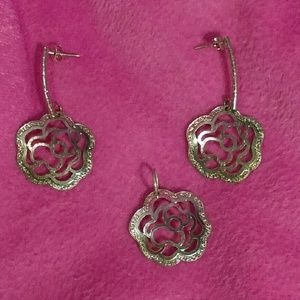 Silver Flower Earrings Set