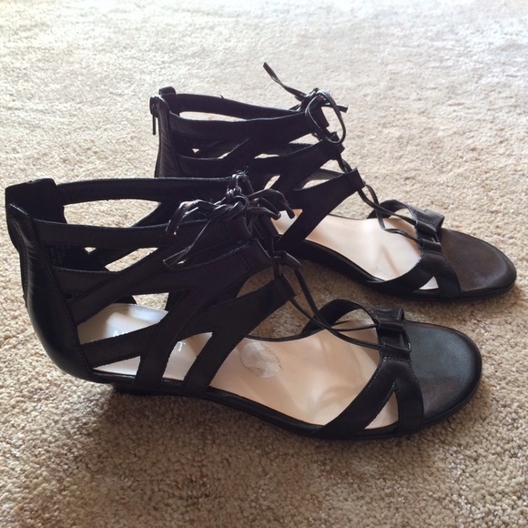 Nine West Shoes - Stylish black NINE WEST gladiator shoes!🌹