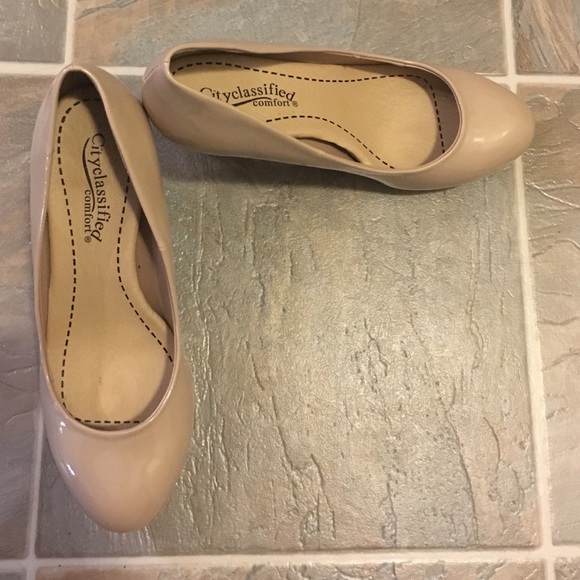 Nude platform heels