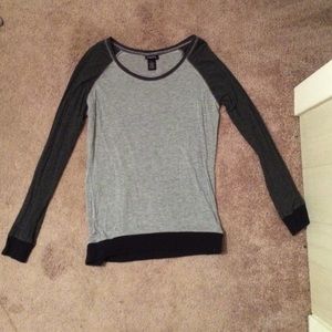 Long sleeved silk sweater