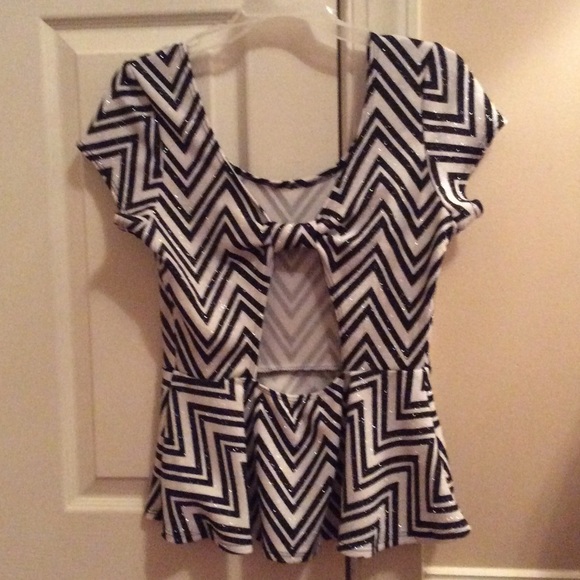 Peplum top - Picture 2 of 4
