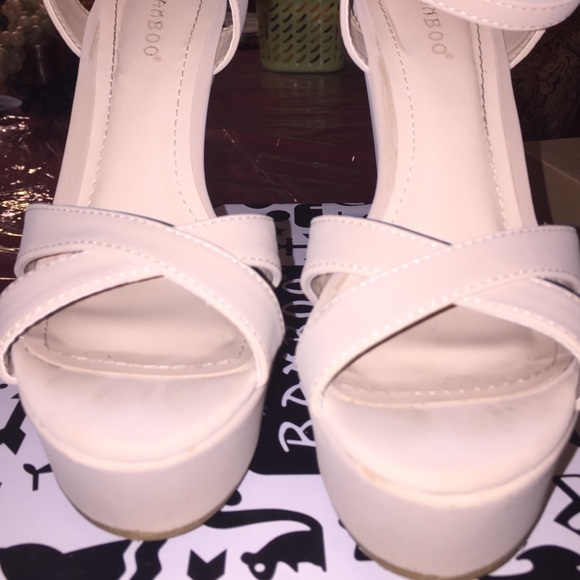 Size 6 nude wedges