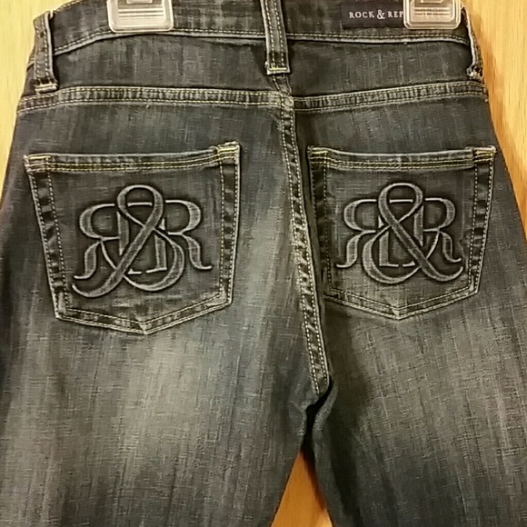 Jean - Picture 3 of 4