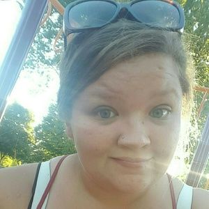 Meet your Posher, Alisha