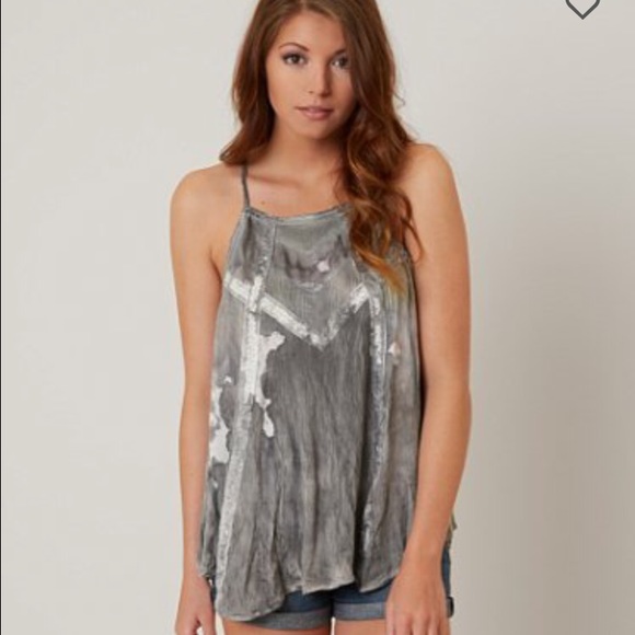 SOLD BUNDLE Gimmicks distressed open side tank - Picture 4 of 4