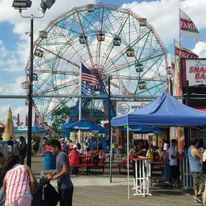 Meet your Posher, Lorena