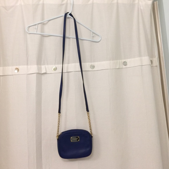 Michael Kors cross body purse