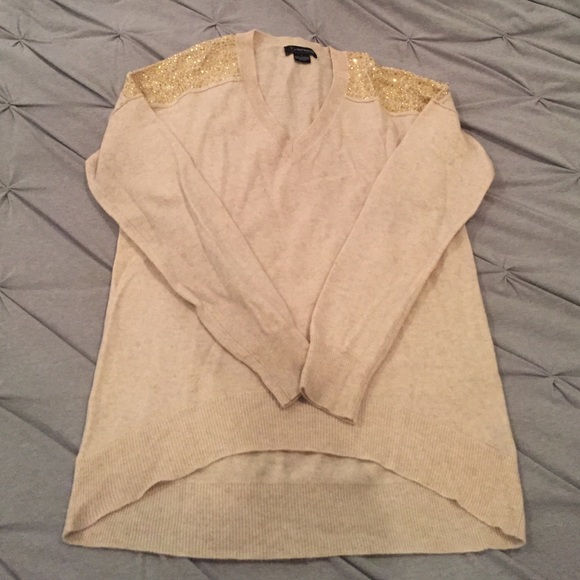 Bloomingdale's Sweaters - Bloomingdales 100% cashmere sweater in cream gold