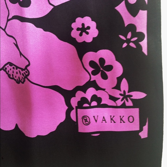 💟💟VAKKO SILK SCARF