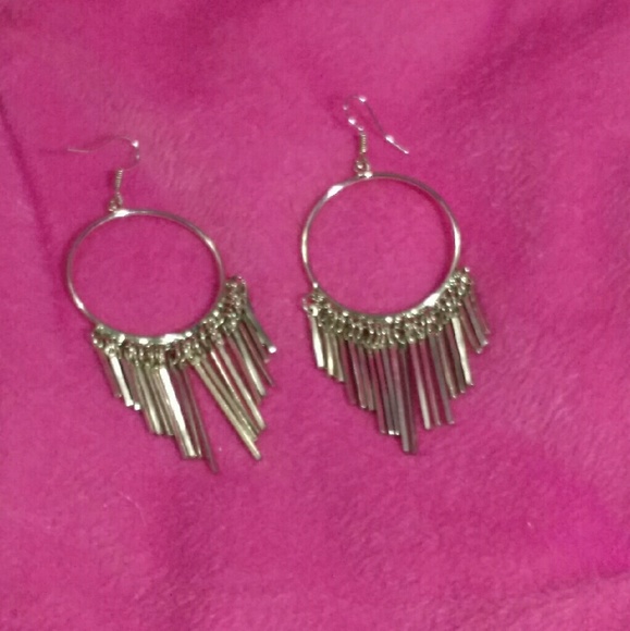 Silver  dangling  earrings